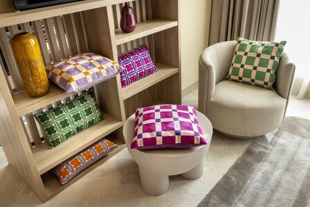 Blocks &ndash; 45x45 cm &ndash; Geometrisch &amp; stijlvol in lavendel 