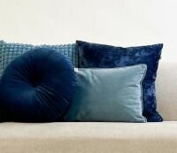 Olly &ndash; &Oslash;40 cm &ndash; Rond velvet sierkussen &ndash; Insignia Blue 💙