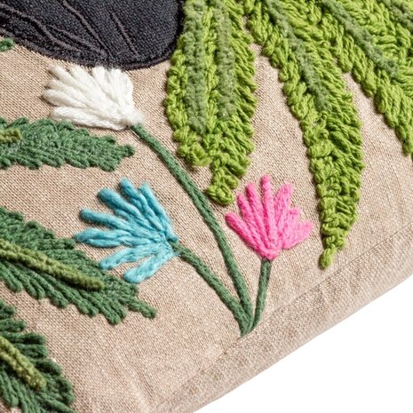 Zebra geborduurd kussen Fern detail