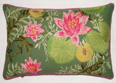 Cushion with lotus flowers red - 40x60