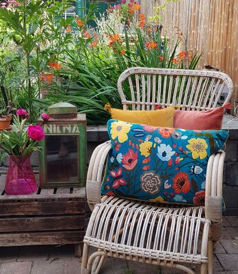 Velvet cushion with tassels 35x50 - terracotta