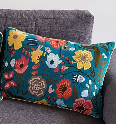 Petrol velvet cushion with flowers - 40x60
