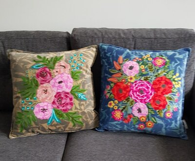 Stonewashed velvet sierkussen met bloemen - Bruin 45x45