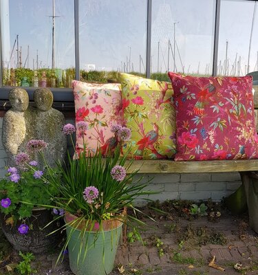 Sierkussen Paradise ribfluweel - Aubergine 50x50