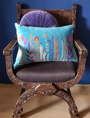Velvet cushion round - purple