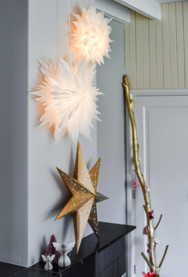Papieren sfeerlamp met licht