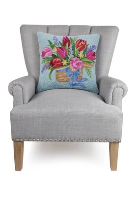 Hand-knotted cushion with tulips in a hat 45x45 cm