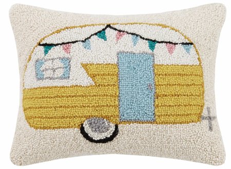 Handgeknoopt kussen met vintage caravan 30x40