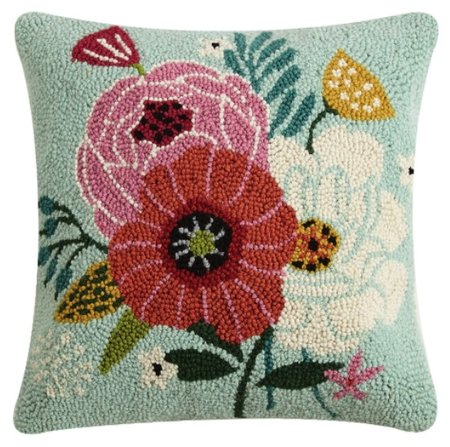Handgeknoopt lichtblauw kussen met bloemen 40x40