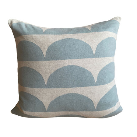 Sierkussen Kamelia blauw 48x48