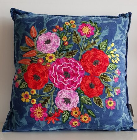 Stonewashed velvet sierkussen met bloemen - Blauw 45x45