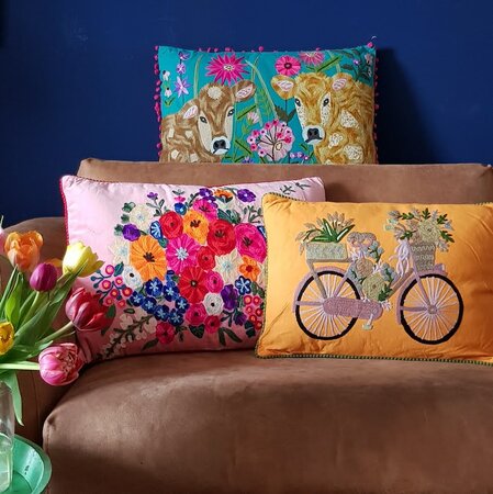 Kussen Koeien met bloemen - turquoise