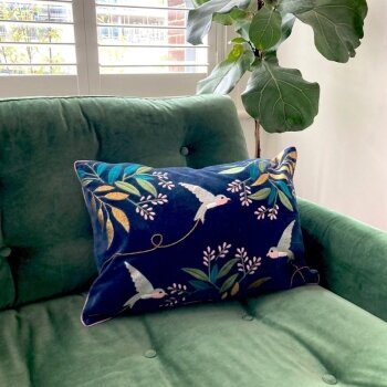 Dark blue velvet cushion with embroidered birds - 35x50