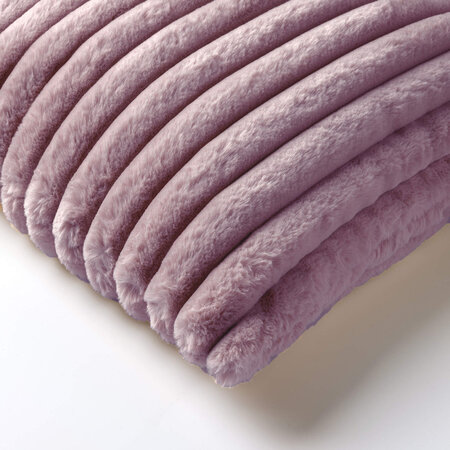 Hazel – Cushion 50x50 cm – Striped Faux Fur 
