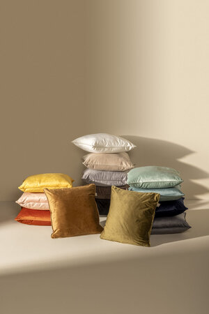 FINN – Cushion 45x45 cm – Velvet – Chai Tea 💛✨